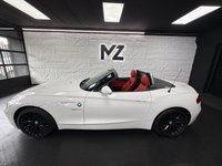 USED 2010 60 BMW Z4 2.5 23i Convertible 2dr Petrol Manual sDrive Euro 5 (204 ps) 2 Keys - Coral Red Leather