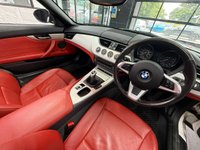 USED 2010 60 BMW Z4 2.5 23i Convertible 2dr Petrol Manual sDrive Euro 5 (204 ps) 2 Keys - Coral Red Leather