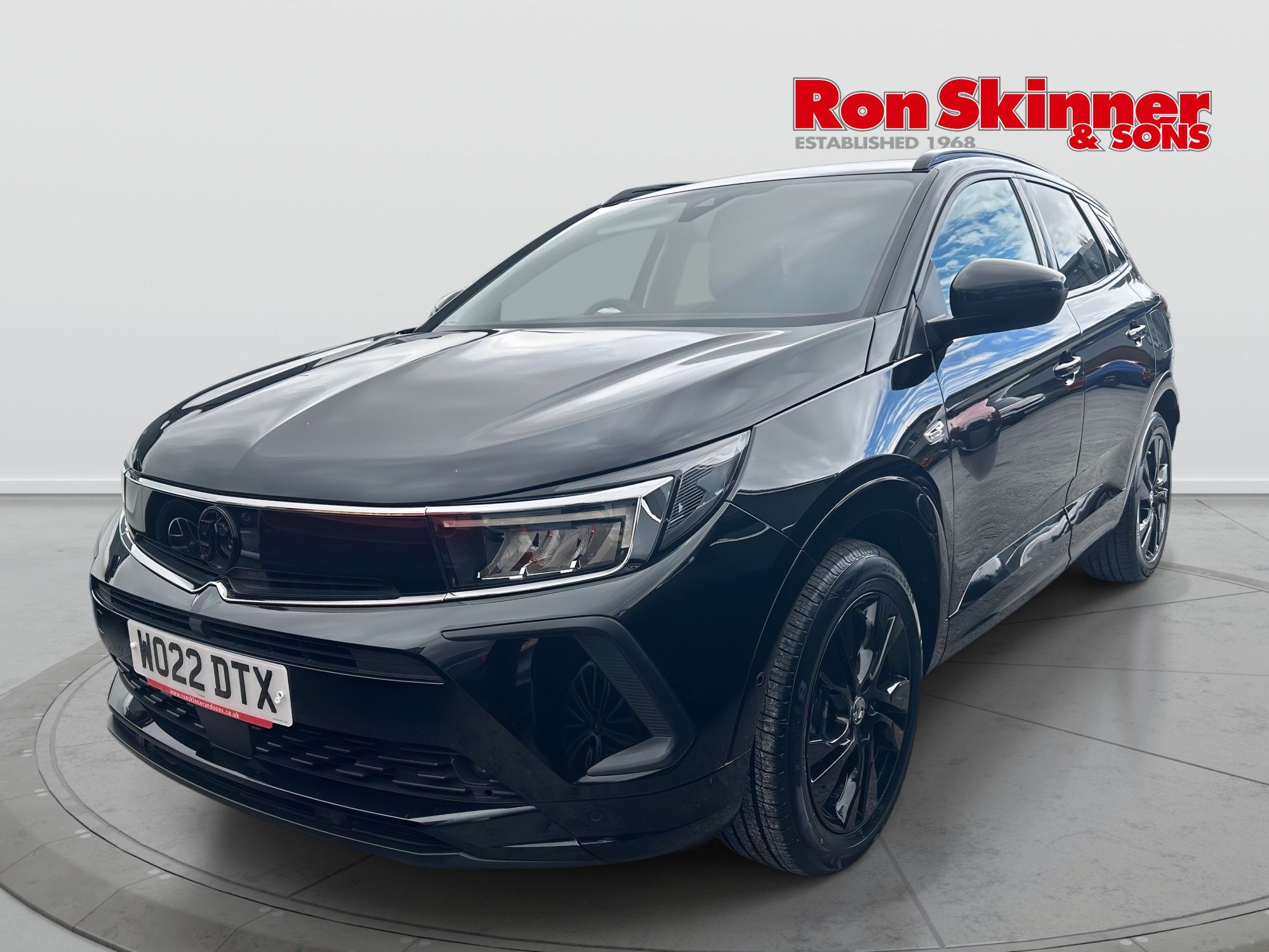 2022 Vauxhall Grandland — image 2