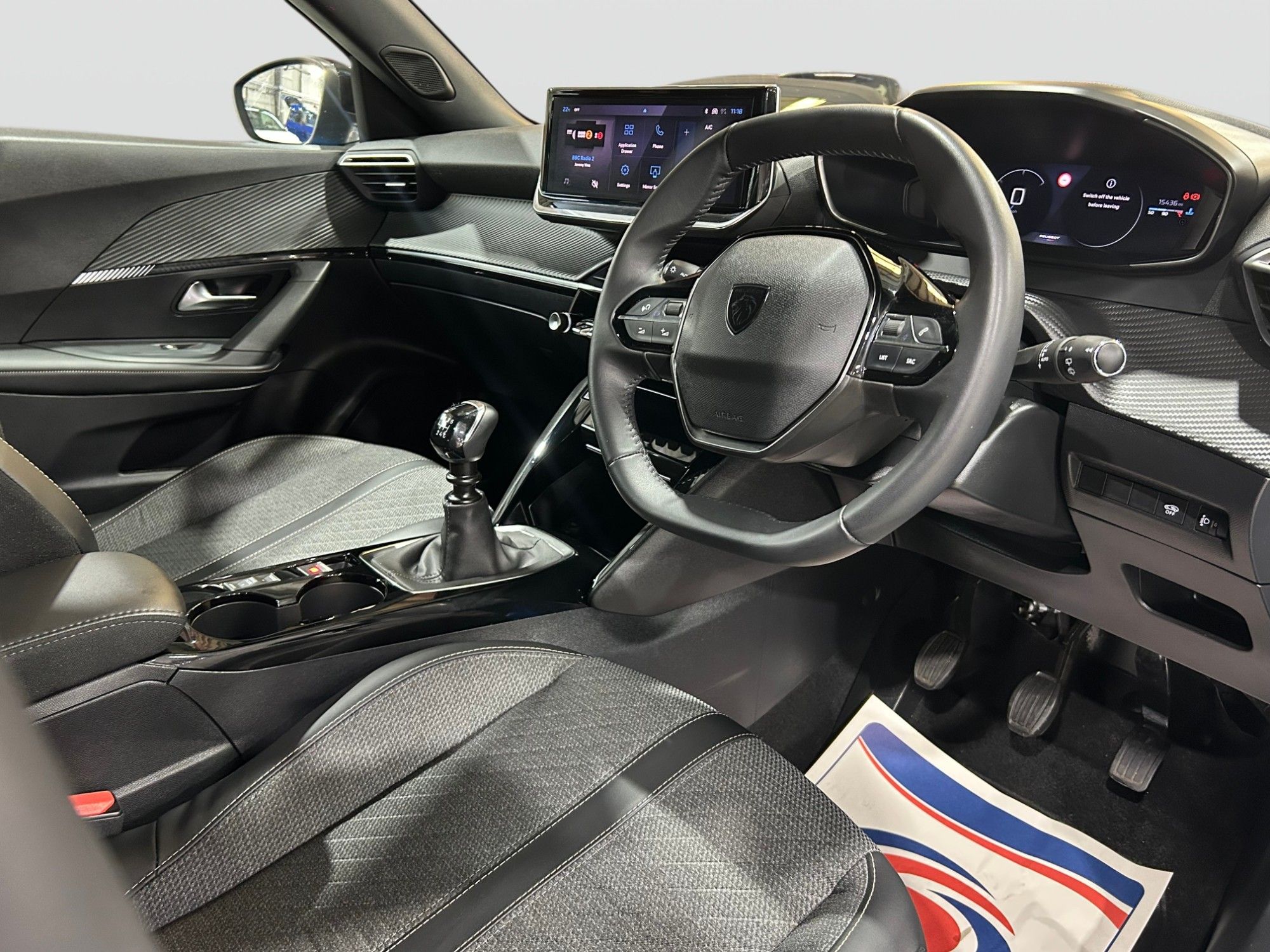 2024 Peugeot 2008 — image 5