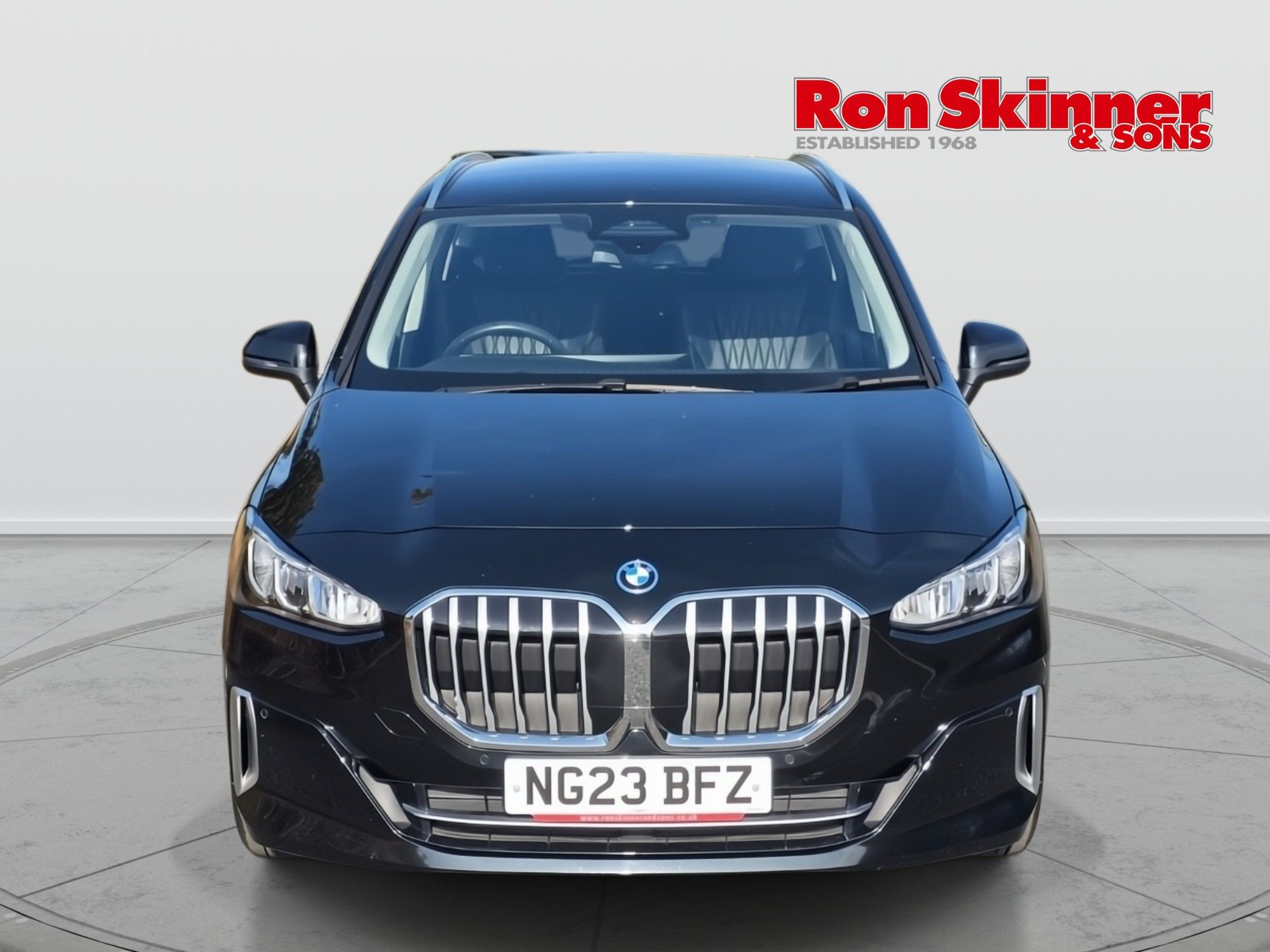 2023 BMW 2 Series Active Tourer — image 2