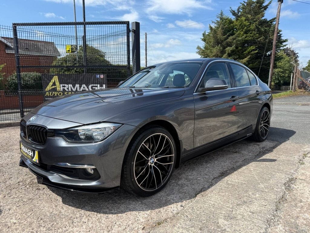 View our BMW 3 SERIES