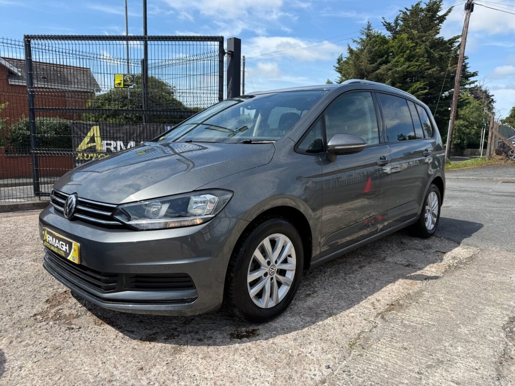 View our VOLKSWAGEN TOURAN