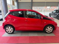 USED 2016 66 TOYOTA AYGO 1.0 VVT-i x-play Hatchback 5dr Petrol Manual Euro 6 (68 ps) LED DAYTIME RUNNING LIGHTS, MULTI FUNCTIONING STEERING WHEEL, ISOFIX, DAB DIGITAL RADIO, BLUETOOTH CONNECTIVITY, AIR CONDITIONING