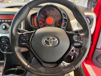 USED 2016 66 TOYOTA AYGO 1.0 VVT-i x-play Hatchback 5dr Petrol Manual Euro 6 (68 ps) LED DAYTIME RUNNING LIGHTS, MULTI FUNCTIONING STEERING WHEEL, ISOFIX, DAB DIGITAL RADIO, BLUETOOTH CONNECTIVITY, AIR CONDITIONING