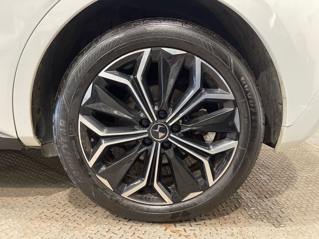 USED 2023 23 DS AUTOMOBILES DS 4 1.6 E-TENSE 12.4kWh Rivoli Hatchback 5dr Petrol Plug-in Hybrid EAT8 Euro 6 (s/s) (225 ps) 