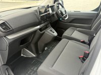USED 2024 74 PEUGEOT E-EXPERT 75kWh Professional Standard Panel Van 6dr Electric Auto MWB (11kW Charger) (136 ps) AS NEW-GREAT VALUE-75KWH