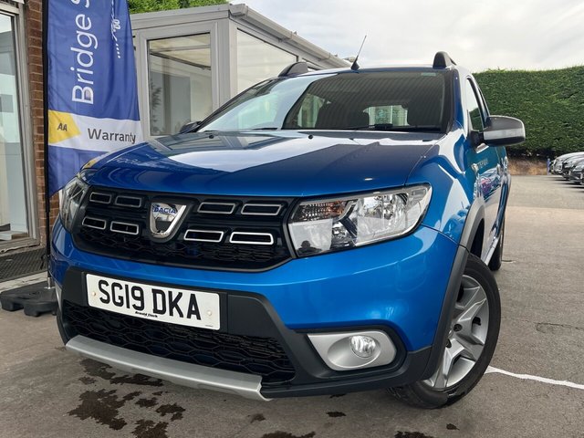 View our DACIA SANDERO STEPWAY