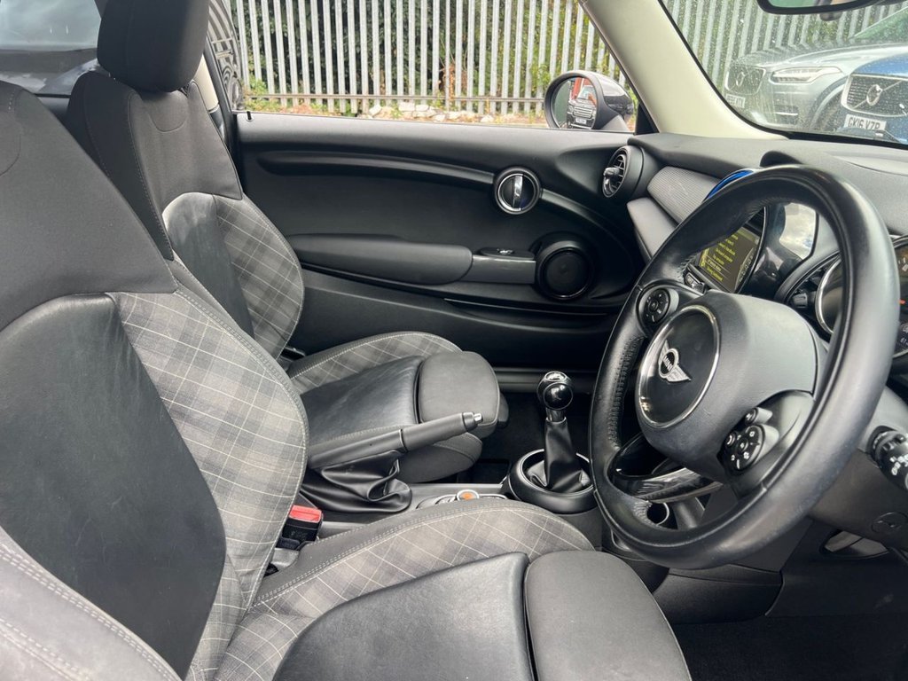 USED 2017 67 MINI HATCH 1.5 Cooper Hatchback 3dr Petrol Manual Euro 6 (s/s) (136 ps) OVER &pound;8K FACTORY OPTIONS!