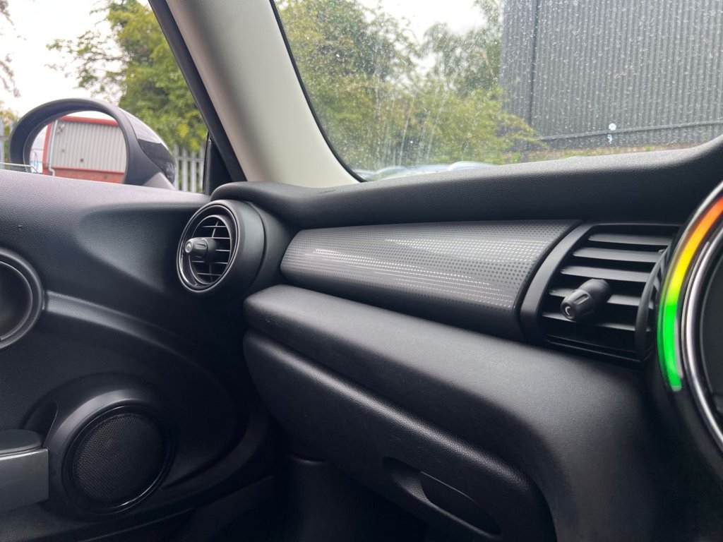 USED 2017 67 MINI HATCH 1.5 Cooper Hatchback 3dr Petrol Manual Euro 6 (s/s) (136 ps) OVER &pound;8K FACTORY OPTIONS!