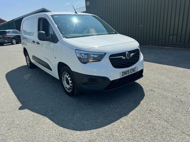 View our Vauxhall Combo 1.6 Turbo D 2300 Edition Panel Van 6dr Diesel Manual L2 H1 Euro 6 (s/s) (100 ps)