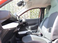 USED 2024 74 DACIA Spring 65 26.8kWh EXTREME Hatchback 5dr Electric Auto (65 ps) 