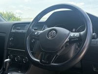 USED 2020 69 VOLKSWAGEN E-GOLF 35.8kWh e-Golf Hatchback 5dr Electric Auto (136 ps) 