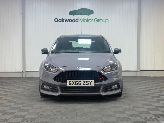 View our FORD FOCUS