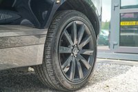USED 2018 68 LAND ROVER RANGE ROVER VELAR 2.0 D180 R-Dynamic HSE SUV 5dr Diesel Auto 4WD Euro 6 (s/s) (180 ps) 