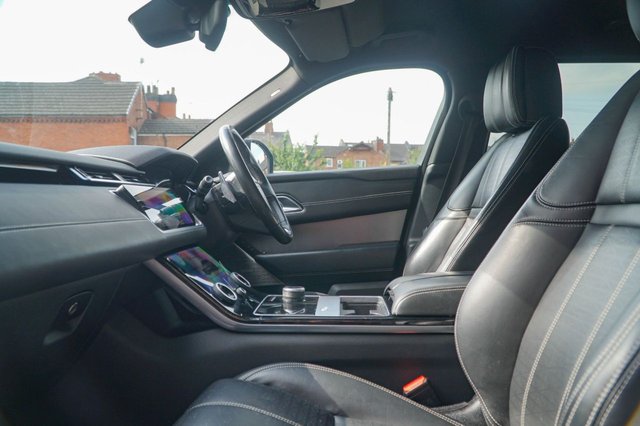 View our LAND ROVER RANGE ROVER VELAR