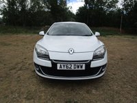 USED 2012 62 RENAULT MEGANE 1.6 16V 110 Dynamique TomTom 5 door Petrol Pearl white. Sat Nav. Bluetooth.