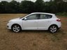 USED 2012 62 RENAULT MEGANE 1.6 16V 110 Dynamique TomTom 5 door Petrol Pearl white. Sat Nav. Bluetooth.