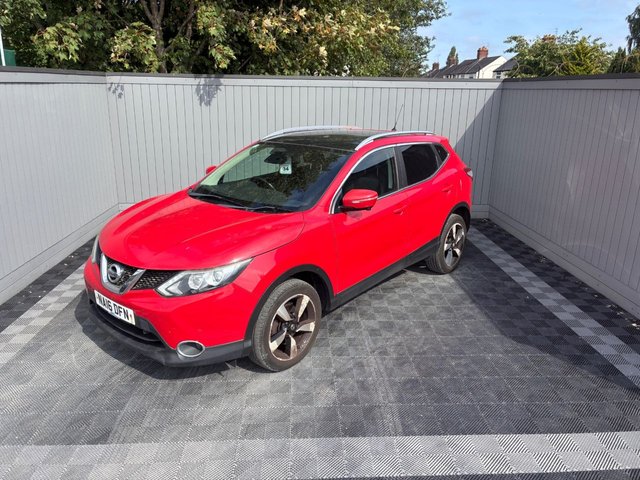 View our NISSAN QASHQAI