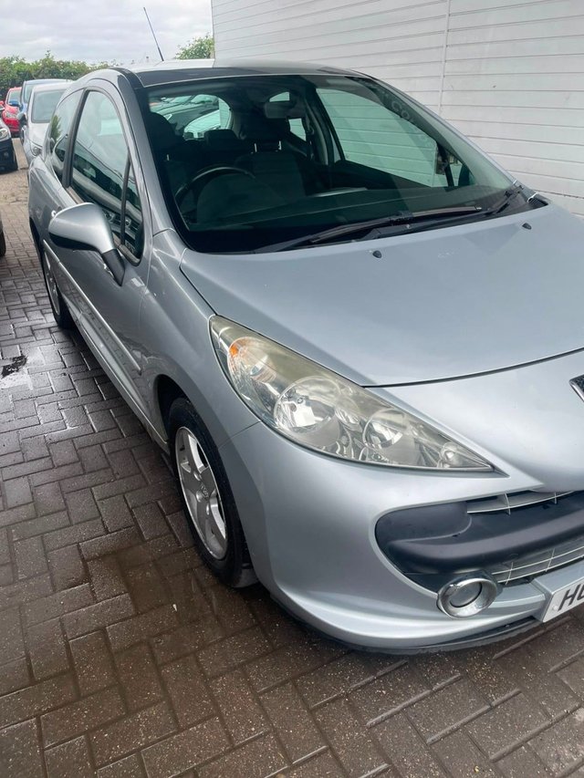 2009 PEUGEOT 207 1.4L 3D 72 BHP 2009 66,000 MILES SILVER FAST CHARGE TBC MINS... photo