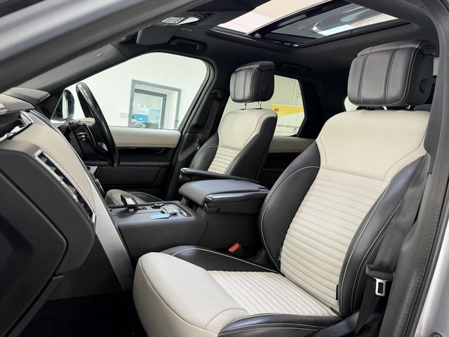 View our LAND ROVER DISCOVERY