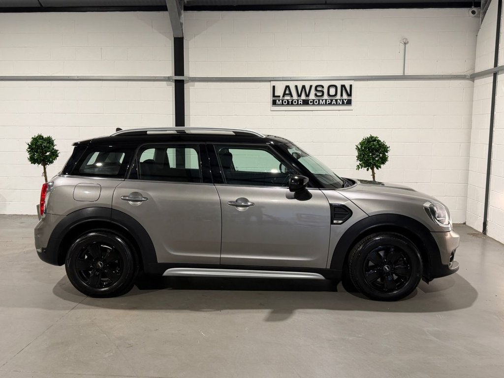 USED 2019 69 MINI COUNTRYMAN 1.5 Cooper Classic SUV 5dr Petrol Steptronic Euro 6 (s/s) (136 ps) 