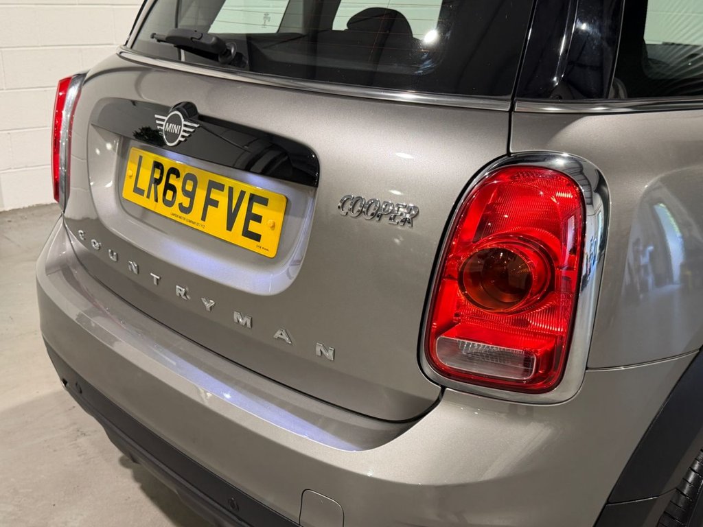 USED 2019 69 MINI COUNTRYMAN 1.5 Cooper Classic SUV 5dr Petrol Steptronic Euro 6 (s/s) (136 ps) 