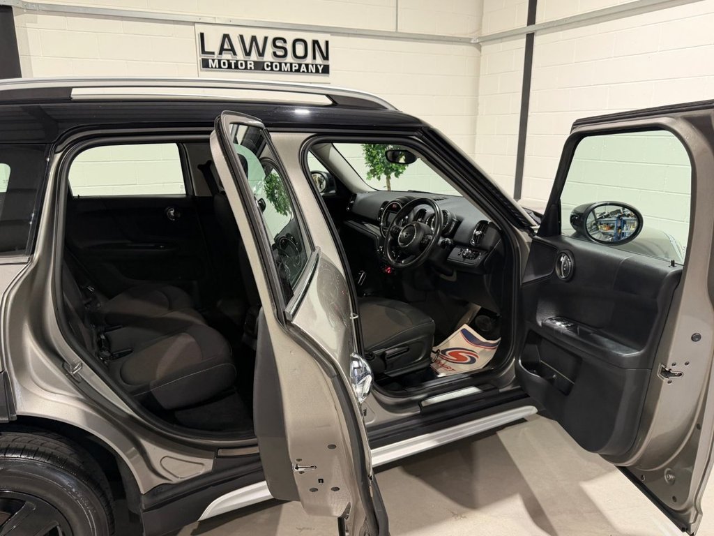 USED 2019 69 MINI COUNTRYMAN 1.5 Cooper Classic SUV 5dr Petrol Steptronic Euro 6 (s/s) (136 ps) 