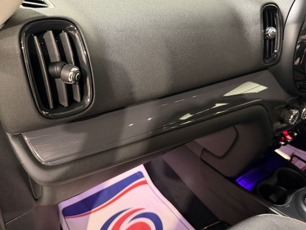 USED 2019 69 MINI COUNTRYMAN 1.5 Cooper Classic SUV 5dr Petrol Steptronic Euro 6 (s/s) (136 ps) 