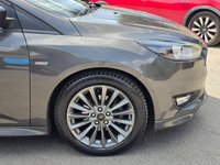 USED 2018 68 FORD FOCUS 1.0T EcoBoost ST-Line Hatchback 5dr Petrol Auto Euro 6 (s/s) (125 ps) ST LINE SPEC - FSH - NAV
