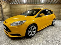 USED 2013 62 FORD FOCUS 2.0T EcoBoost ST-3 Hatchback 5dr Petrol Manual Euro 5 (s/s) (250 ps) TANGERINE SCREAM  CHARCOAL LEATHER