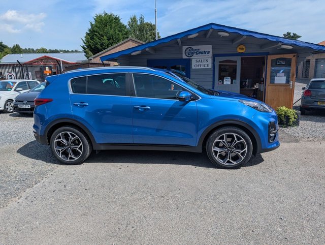 View our KIA SPORTAGE