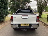 USED 2019 19 TOYOTA HILUX 2.4 D-4D Invincible X Pickup Double Cab 4dr Diesel Auto 4WD Euro 6 (TSS, 3.5t) (150 ps) *AUTOMATIC* HEATED LEATHER-REVERSING CAM-X2 KEYS  *+ VAT*