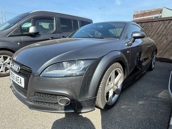 2011 AUDI TT