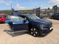 USED 2022 72 RENAULT MEGANE E-TECH 60kWh equilibre Hatchback 5dr Electric Auto (optimum charge) (220 ps) 