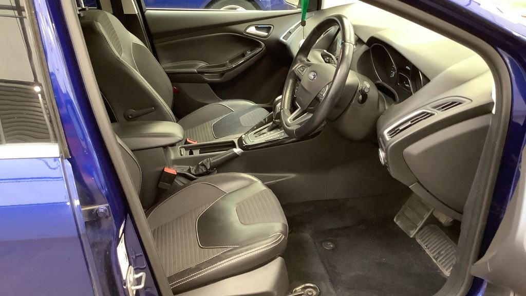 USED 2017 17 FORD FOCUS 1.5 TDCi Titanium X Hatchback 5dr Diesel Powershift Euro 6 (s/s) (120 ps) CHEAP DIESEL AUTO