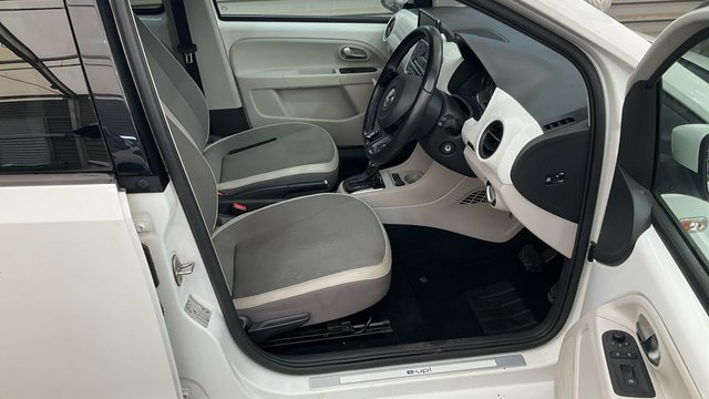 View our VOLKSWAGEN e-up!