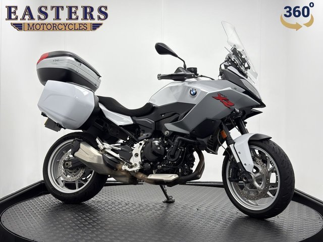 View our BMW F 900 XR