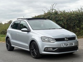 2014 VOLKSWAGEN POLO