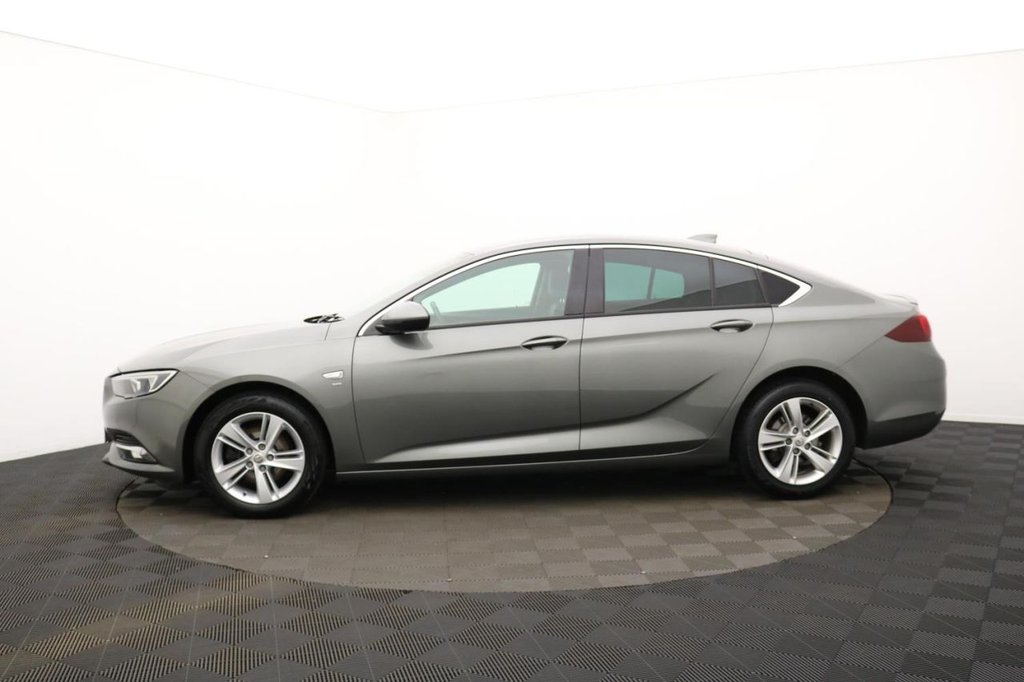 USED 2018 18 VAUXHALL INSIGNIA 1.6 Turbo D ecoTEC SRi Nav Grand Sport 5dr Diesel Manual Euro 6 (s/s) (110 ps) Sat Nav, Cruise, 17" Alloys