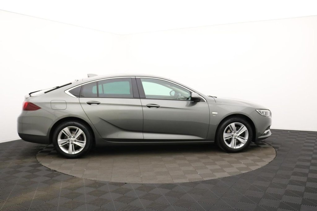 USED 2018 18 VAUXHALL INSIGNIA 1.6 Turbo D ecoTEC SRi Nav Grand Sport 5dr Diesel Manual Euro 6 (s/s) (110 ps) Sat Nav, Cruise, 17" Alloys