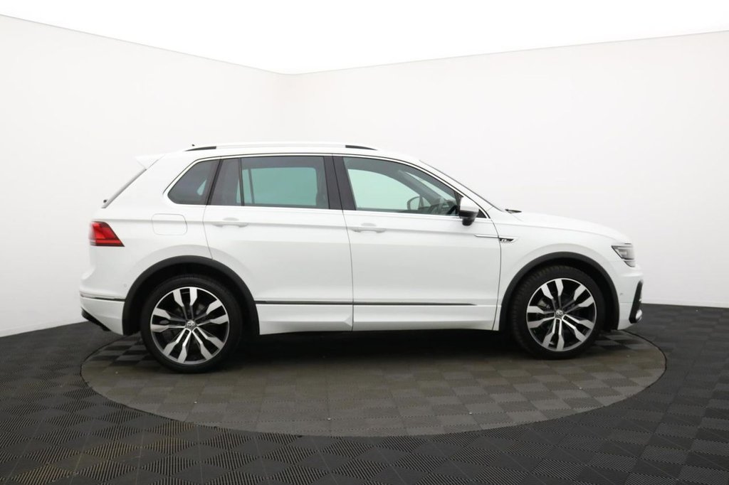 USED 2019 19 VOLKSWAGEN TIGUAN 2.0 TDI R-Line Tech SUV 5dr Diesel Manual Euro 6 (s/s) (150 ps) Pan Roof, Car Play, Sat Nav