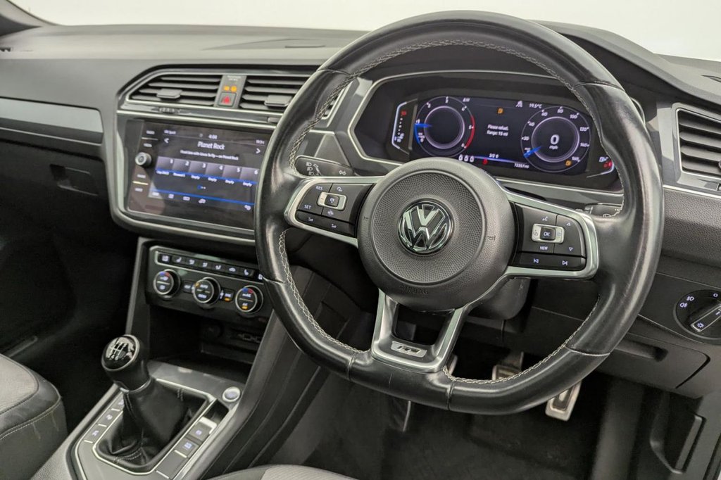 USED 2019 19 VOLKSWAGEN TIGUAN 2.0 TDI R-Line Tech SUV 5dr Diesel Manual Euro 6 (s/s) (150 ps) Pan Roof, Car Play, Sat Nav