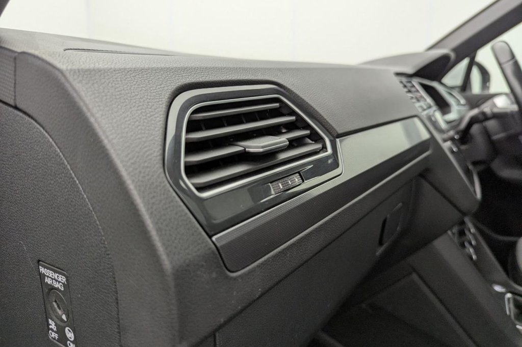 USED 2019 19 VOLKSWAGEN TIGUAN 2.0 TDI R-Line Tech SUV 5dr Diesel Manual Euro 6 (s/s) (150 ps) Pan Roof, Car Play, Sat Nav
