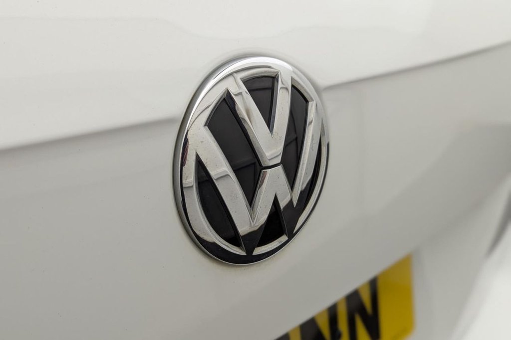 USED 2019 19 VOLKSWAGEN TIGUAN 2.0 TDI R-Line Tech SUV 5dr Diesel Manual Euro 6 (s/s) (150 ps) Pan Roof, Car Play, Sat Nav