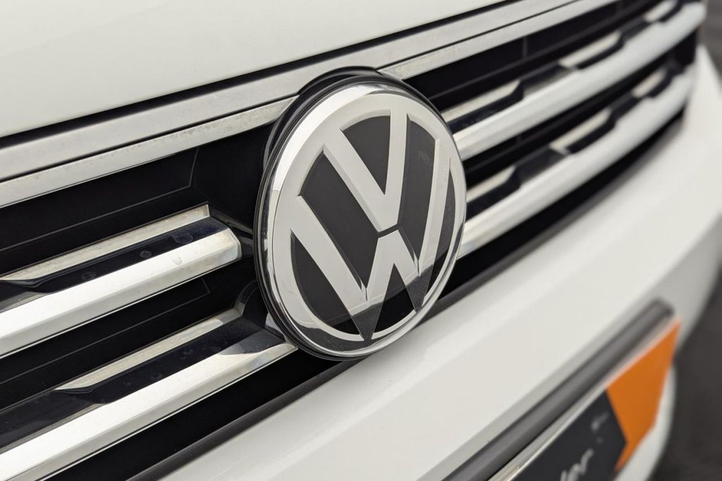 USED 2019 19 VOLKSWAGEN TIGUAN 2.0 TDI R-Line Tech SUV 5dr Diesel Manual Euro 6 (s/s) (150 ps) Pan Roof, Car Play, Sat Nav