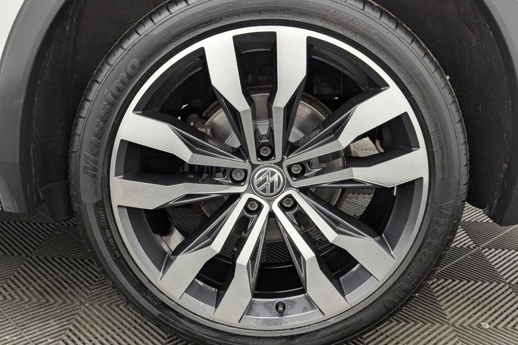 USED 2019 19 VOLKSWAGEN TIGUAN 2.0 TDI R-Line Tech SUV 5dr Diesel Manual Euro 6 (s/s) (150 ps) Pan Roof, Car Play, Sat Nav