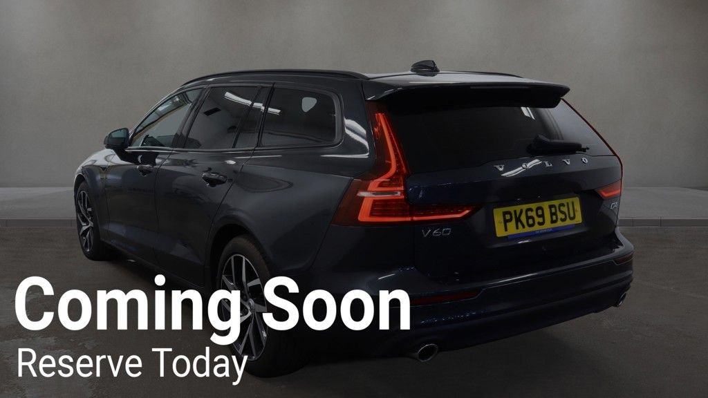 USED 2019 69 VOLVO V60 2.0 D4 Momentum Plus Estate 5dr Diesel Manual Euro 6 (s/s) (190 ps) 2 KEYS / LONG MOT