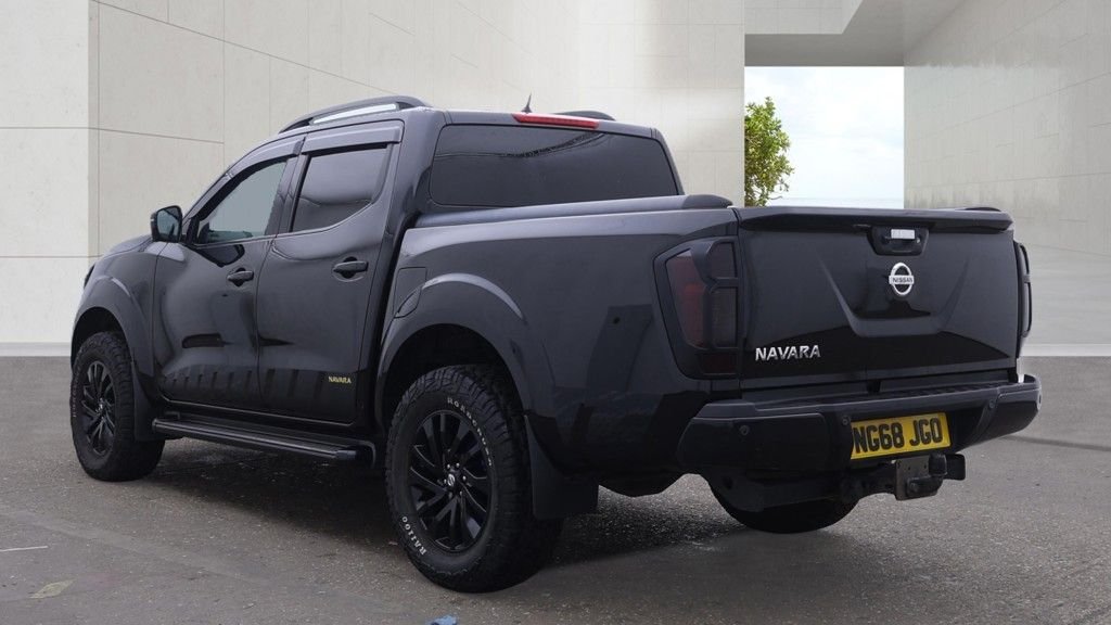 USED 2019 68 NISSAN NAVARA 2.3 dCi N-Guard Pickup Double Cab 4dr Diesel Auto 4WD Euro 6 (190 ps) NO VAT / 2 KEYS