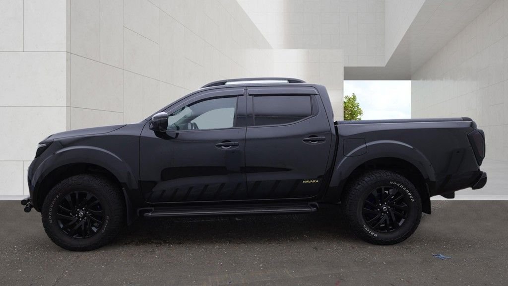 USED 2019 68 NISSAN NAVARA 2.3 dCi N-Guard Pickup Double Cab 4dr Diesel Auto 4WD Euro 6 (190 ps) NO VAT / 2 KEYS